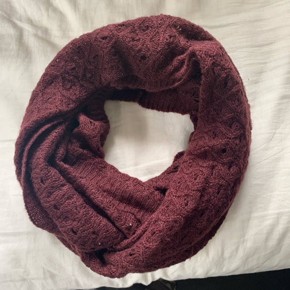 H&M red infinity scarf